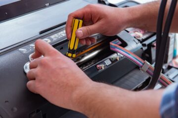 UV flatbed printer maintenance